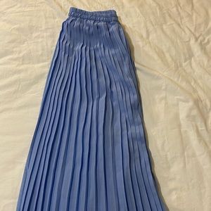 Blue pleated skirt
